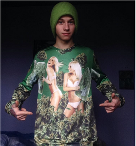 420 Pillow Fight Sweatshirt - Store.ml
